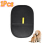 Gant anti poils pour chat et chien nettoyant les poils d un canapé en tissu par Famille Active