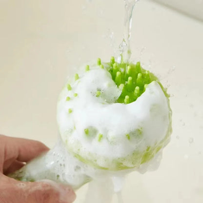 Brosse de bain pour chien et chat en silicone avec mousse de shampoing par Famille Active