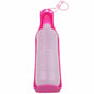 Gourde portable pour chien anti fuite en pleine utilisation par Famille Active